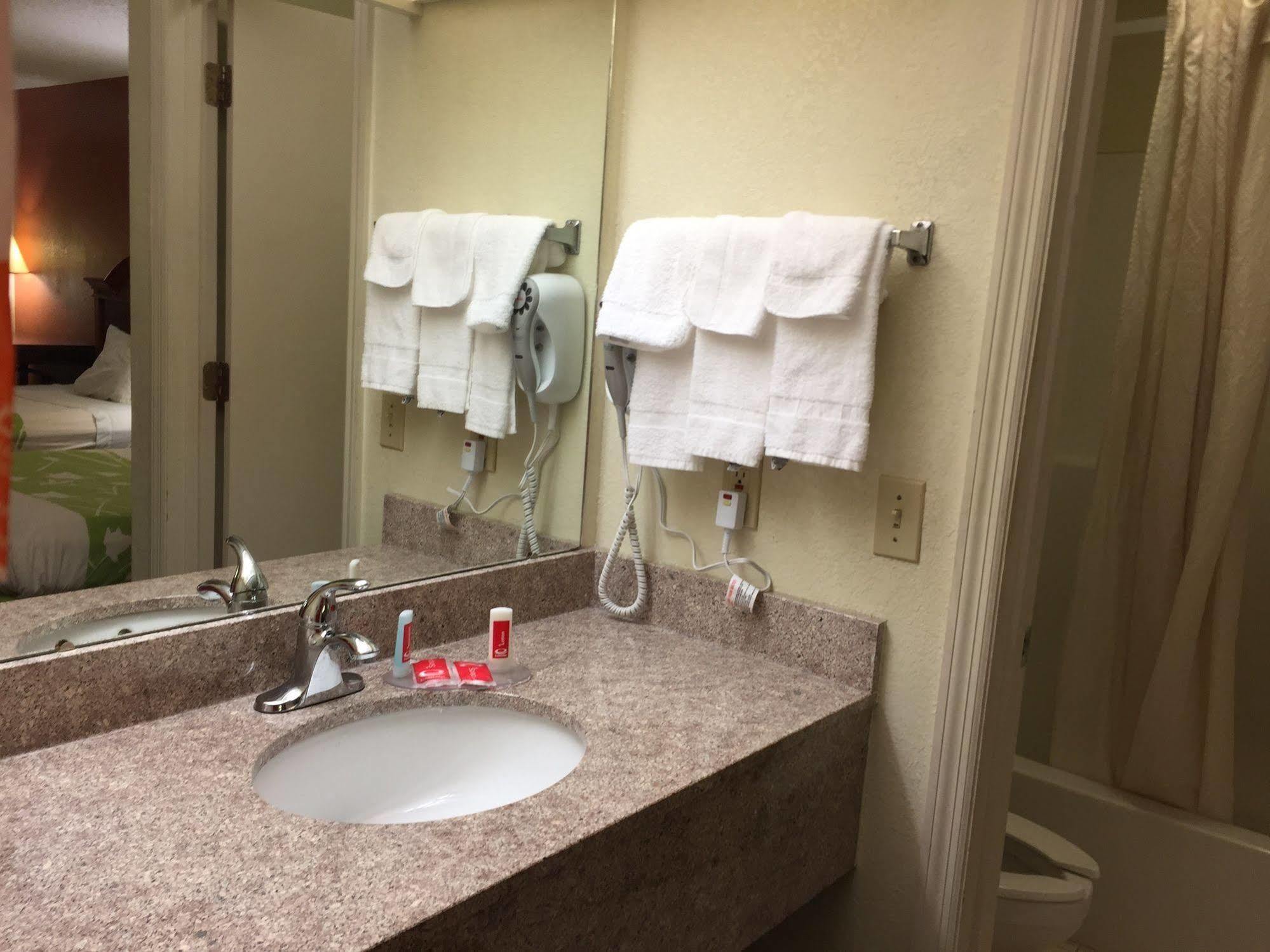 Econo Lodge Дотан Экстерьер фото